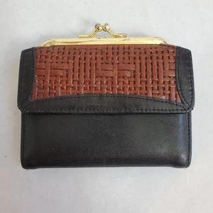 Vintage Buxton Black Brown Leather Wallet